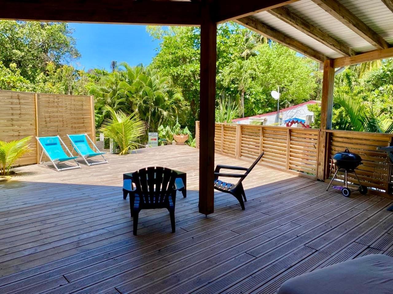 Charmant Bungalow Tout Confort Climatise - Terrasse Et Acces Plage ! Deshaies Luaran gambar