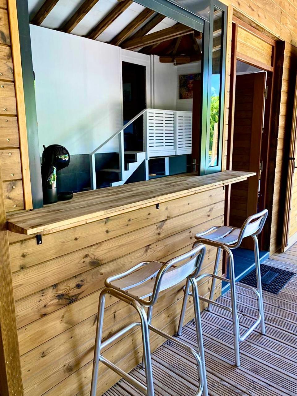 Charmant Bungalow Tout Confort Climatise - Terrasse Et Acces Plage ! Deshaies Luaran gambar
